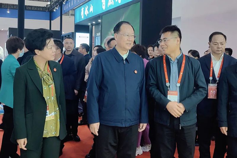 “威勝做得很好！”——惟遠(yuǎn)能源在首屆鏈博會(huì)上獲省長(zhǎng)點(diǎn)贊